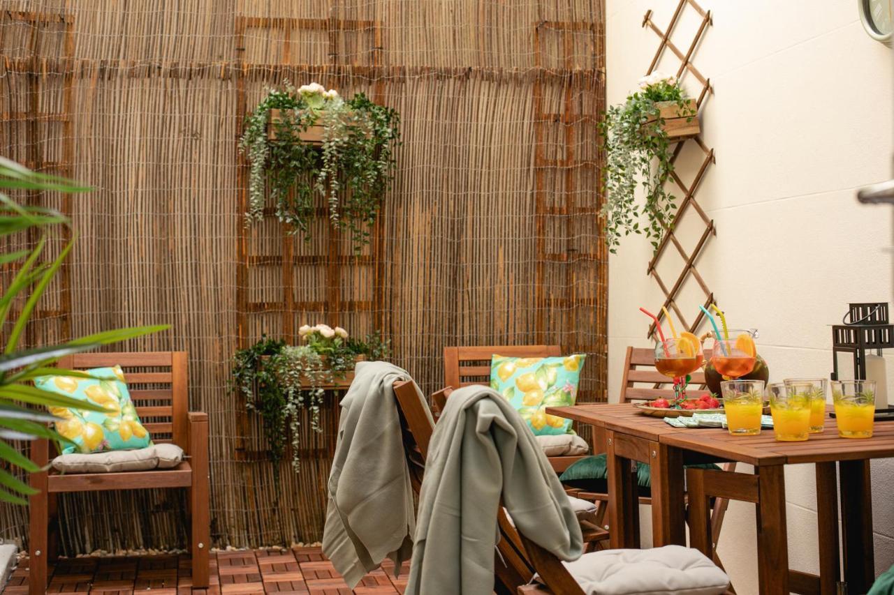 Beach 2br Ap With Patio Appartement *
