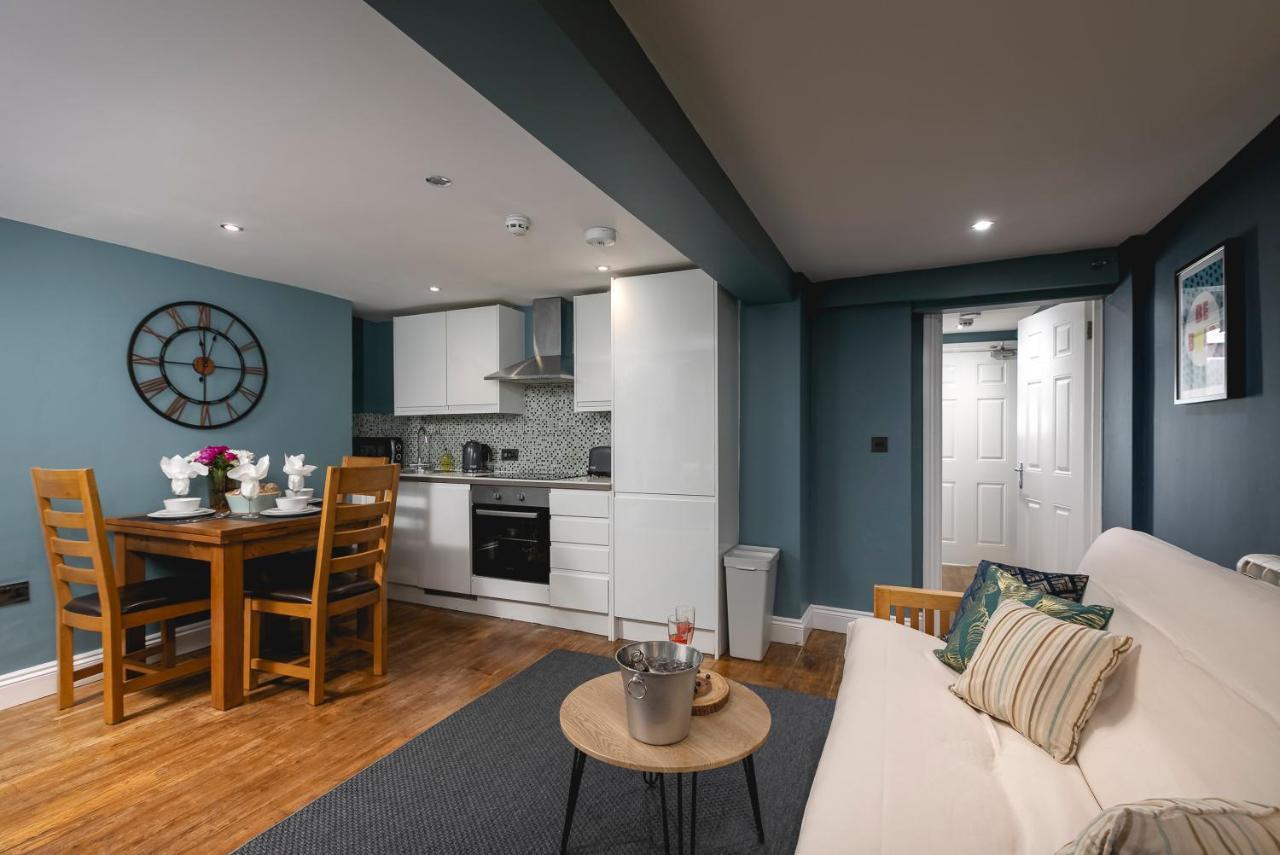 Beach 2br Ap With Patio Appartement Hove